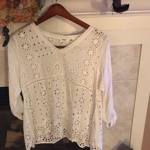 Dylan brand vintage white embroidered pullover